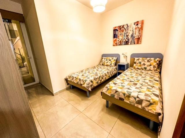 Sliema Jacuzzi Flat Exterior foto